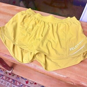 Peloton x Lululemon Yellow Running Shorts 3.5” Inseam | Lined Athletic Shorts